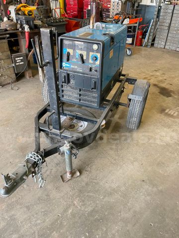 Miller Bobcat 250 Welder | AllSurplus