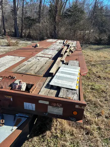 1997 Dakota 30' Trailer