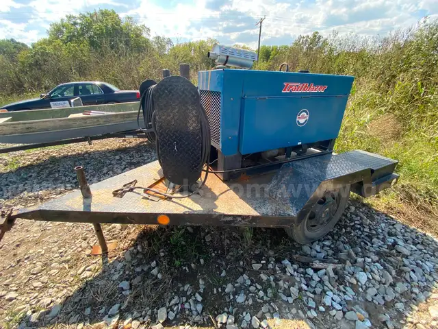Trailblazer 22G Welder with Trailer