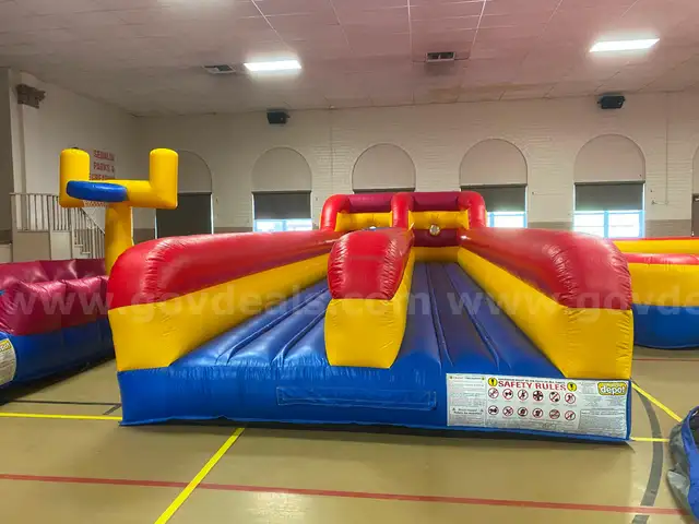 Bungee Run Inflatable