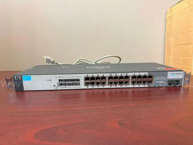 HP ProCurve 1700-24 J9080A Switch