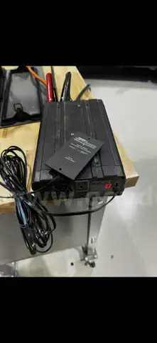 Motomaster Eliminator 1000 watt Pure Sine Wave Digital Inverter with remote off/on