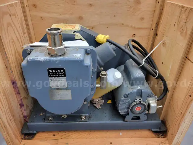 Welch Duo Seal Vacuum Pump