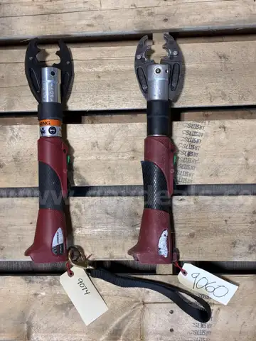 Utility Company Owned Surplus - Used BURNDY 18V Cordless In-Line Crimping Tools - PATMD6 Series