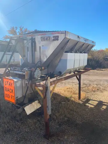 SWENSON SPREADER BED