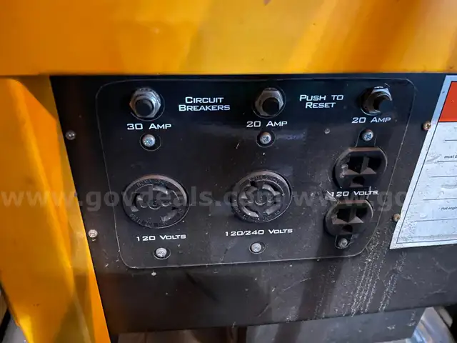 Titan Industrial 6250 Generator