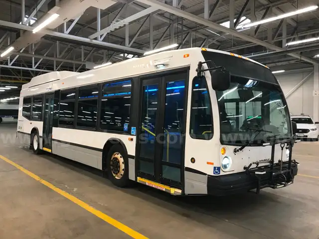 2011 Nova Bus Low Floor Hybrid