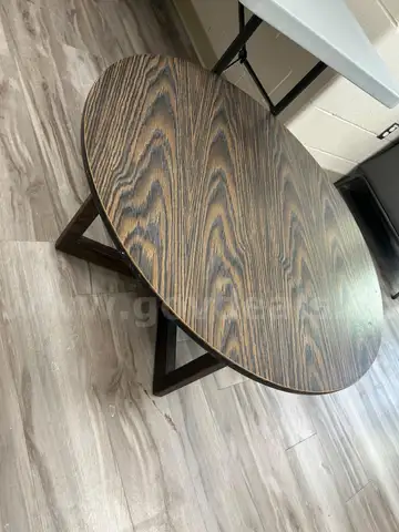 Small Lot of Furniture