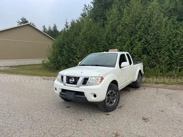 2016 Nissan Frontier PRO-4X King Cab 5AT 4WD