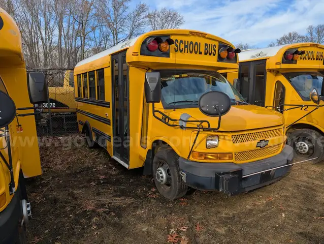 2010 - 16-Passenger School Bus - TCI