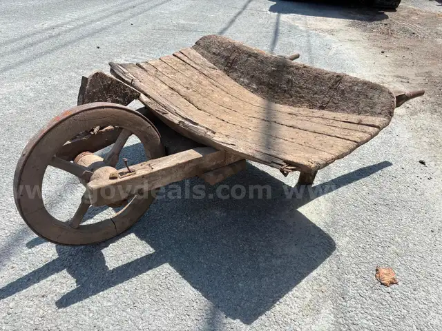 Pioneer-Era Wheelbarrow - Vintage - circa 1700&#x27;s