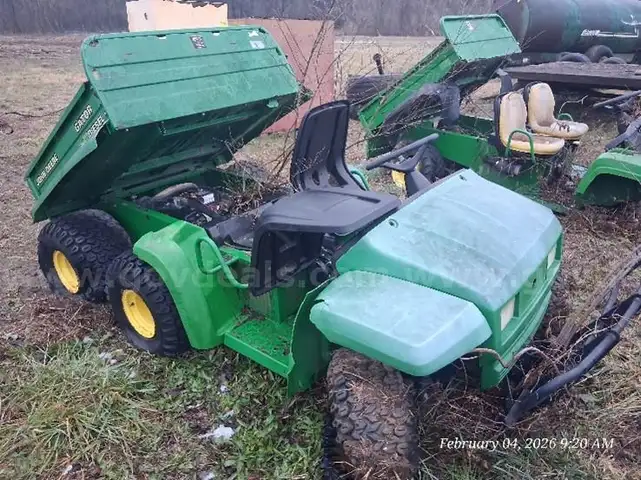 John Deere Gator
