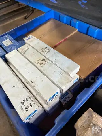 Assorted heavy truck brake parts