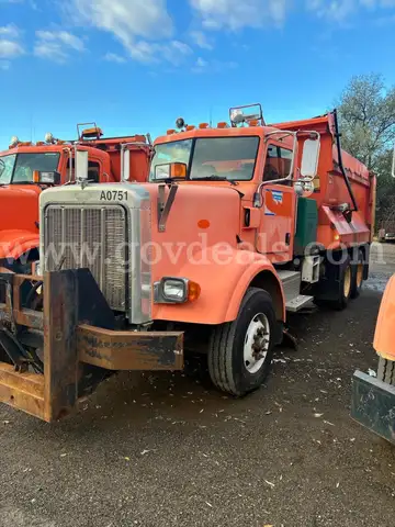 2005 Peterbilt 357
