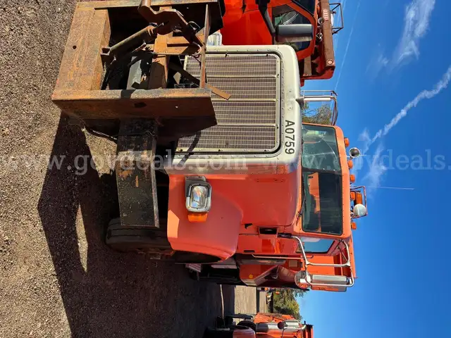 2005 Peterbilt 357