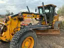 John Deere 672G Grader