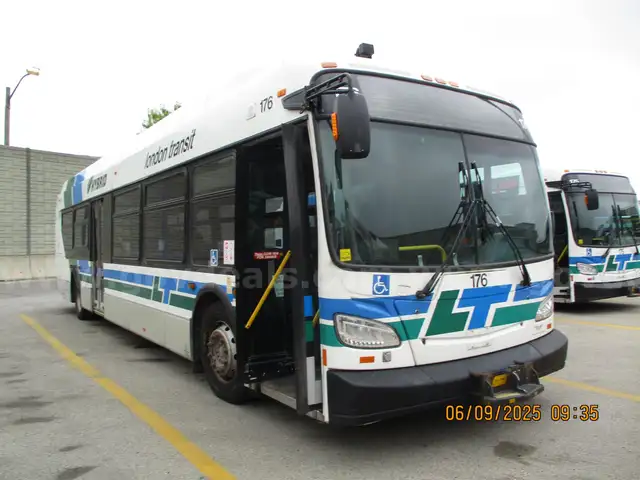 2011 New Flyer Hybrid Transit Bus