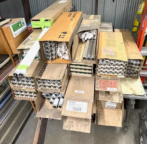 Lot of NEW/UNUSED Fluorescent Tubes