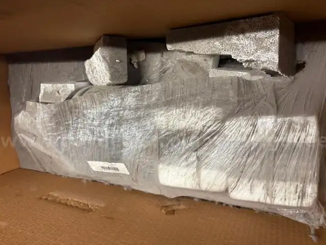 Lot of NEW/UNUSED/REBUILT New Flyer D40 Bus Parts