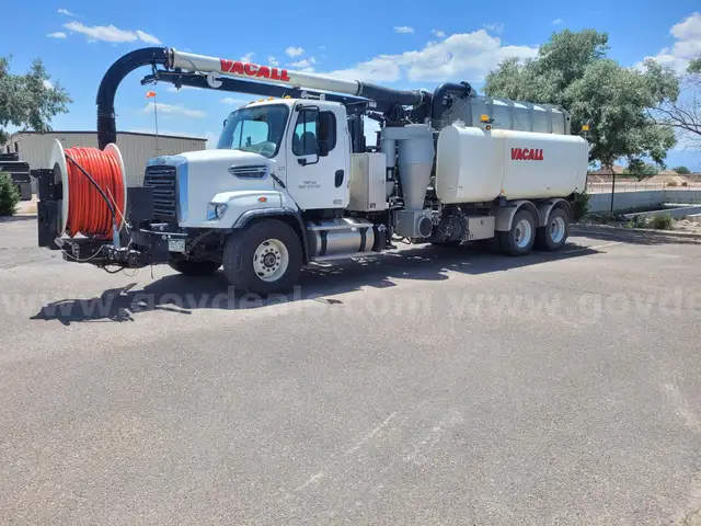 2015 Freightliner 108SD Vacuum Truck