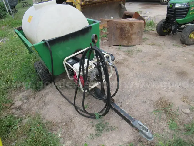 Spray Tank &#x26; Trailer