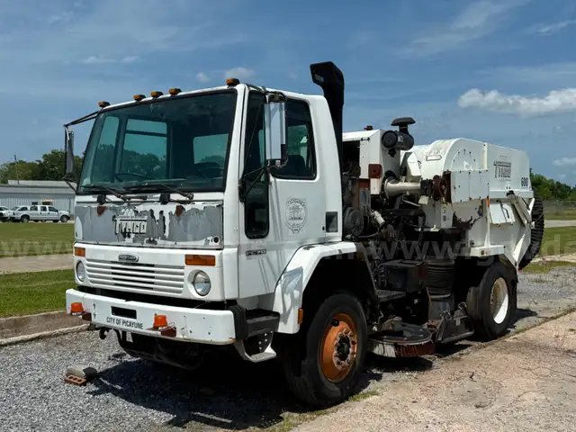 2003 Freightliner HC70