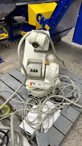 ABB IRB 140 M2000 with S4CPLUS M2000 Controller