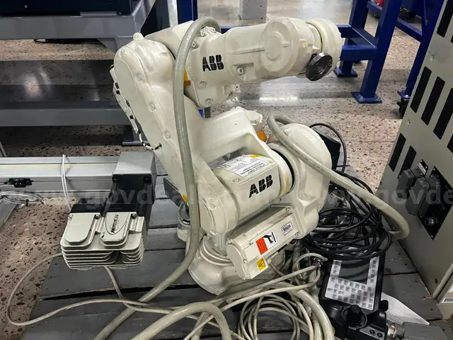 Used ABB IRB 140 6-Axis Arm + IRC5 Controller - Needs Axis Motor Repair