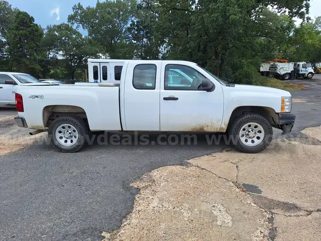 *CITY SURPLUS* 2013 Chevrolet Silverado 1500 Work Truck Ext. Cab 4WD