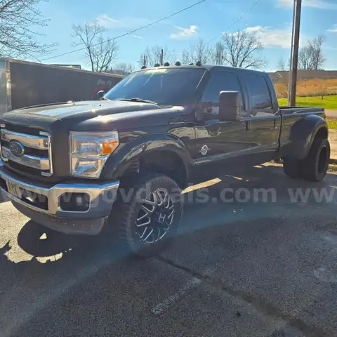 2013 Ford F-350 SD Lariat Crew Cab Long Bed DRW 4WD