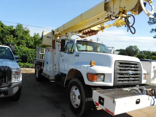 1997 FORD F800