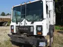 2002 Mack MR690S