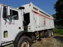 2002 Mack MR690S