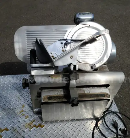 Globe Meat Slicer
