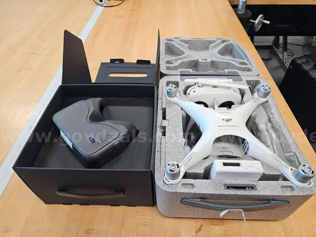 DJI Phantom 4