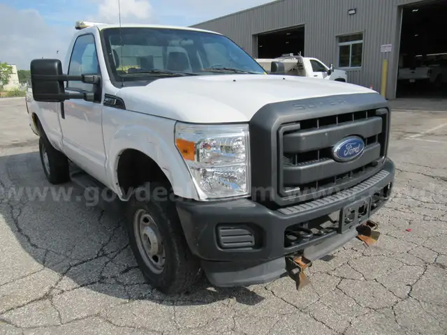 2015 Ford F-350 SD XL 4WD