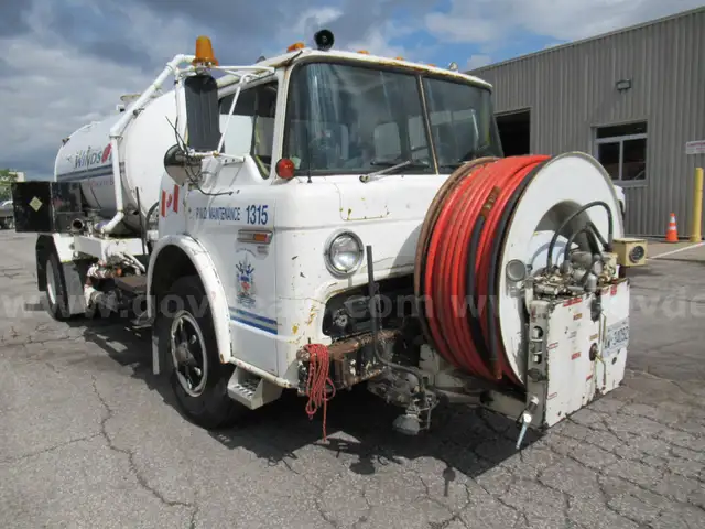 1985 Ford C8000 Vactor Truck