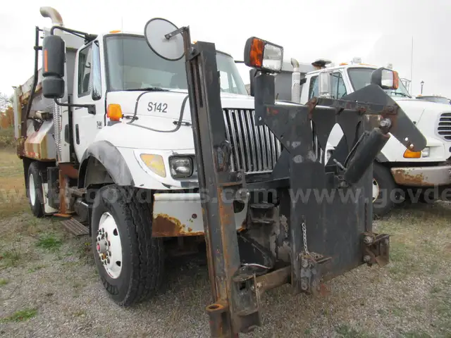 2004 International 7400