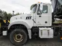 2011 Mack GU713