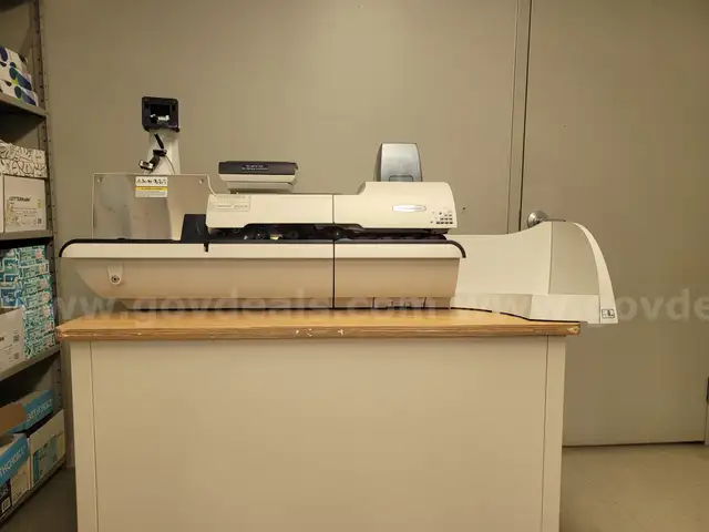 Pitney Bowes Connect+ 1000 Postage Machine