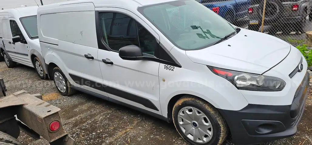 2016 Ford Transit Connect Van   LOW MILEAGE!!!!