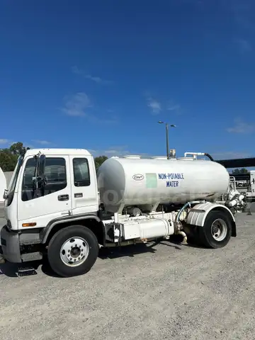 2001 GMC 8500 Flusher Truck