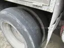 2000 Chevrolet F7B042