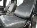 2000 Chevrolet F7B042
