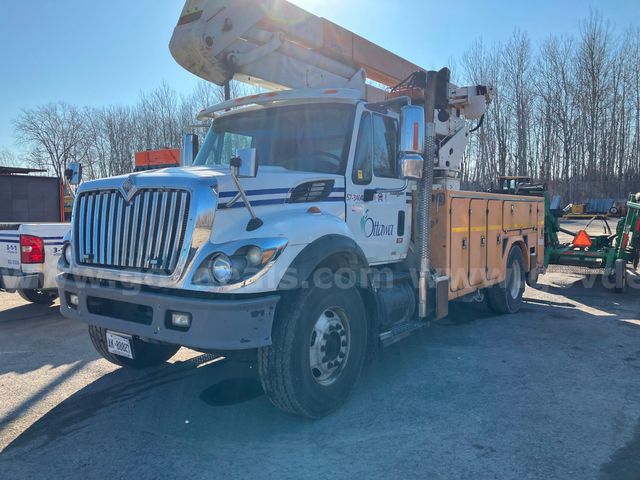 2008 International 7400 w/Posi-Plus Bucket | GovDeals