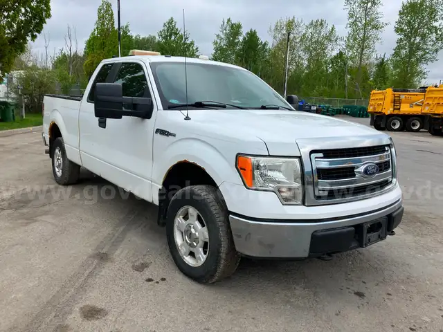 2013 Ford F-150 XL SuperCab 6.5-ft. Bed 4WD