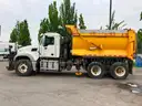 2015 Mack GU713