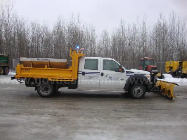 2012 FORD F550 CREW CAB W/ DUMP BODY, SPREADER AND PLOW 4X4