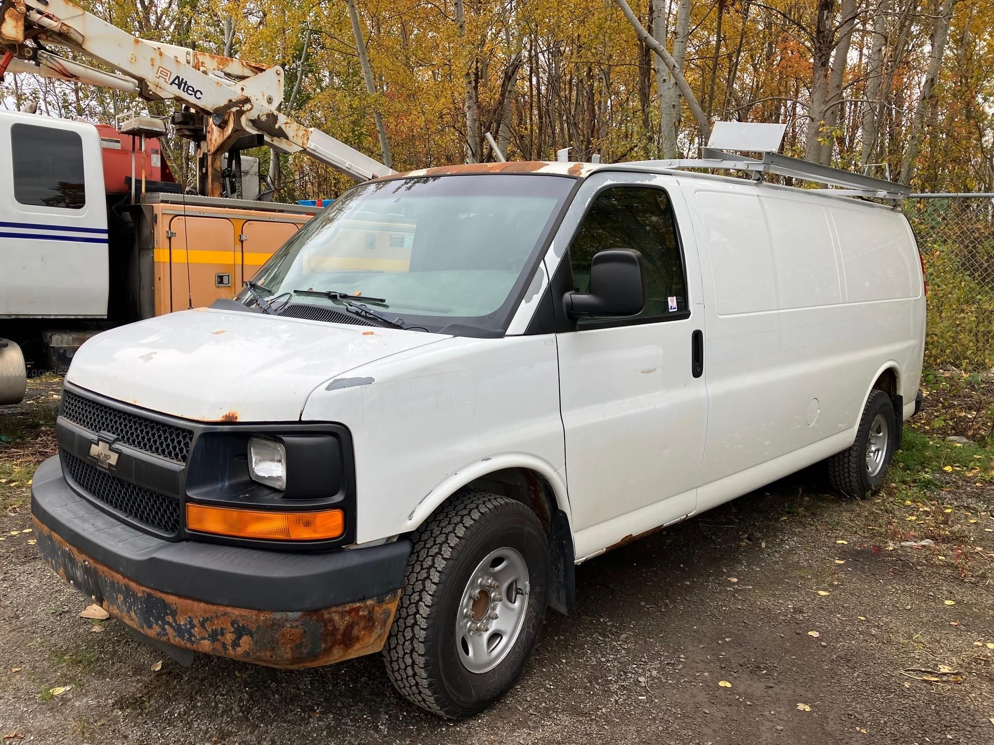 2010 chevy best sale express cargo van