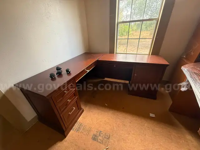 Large Desk
